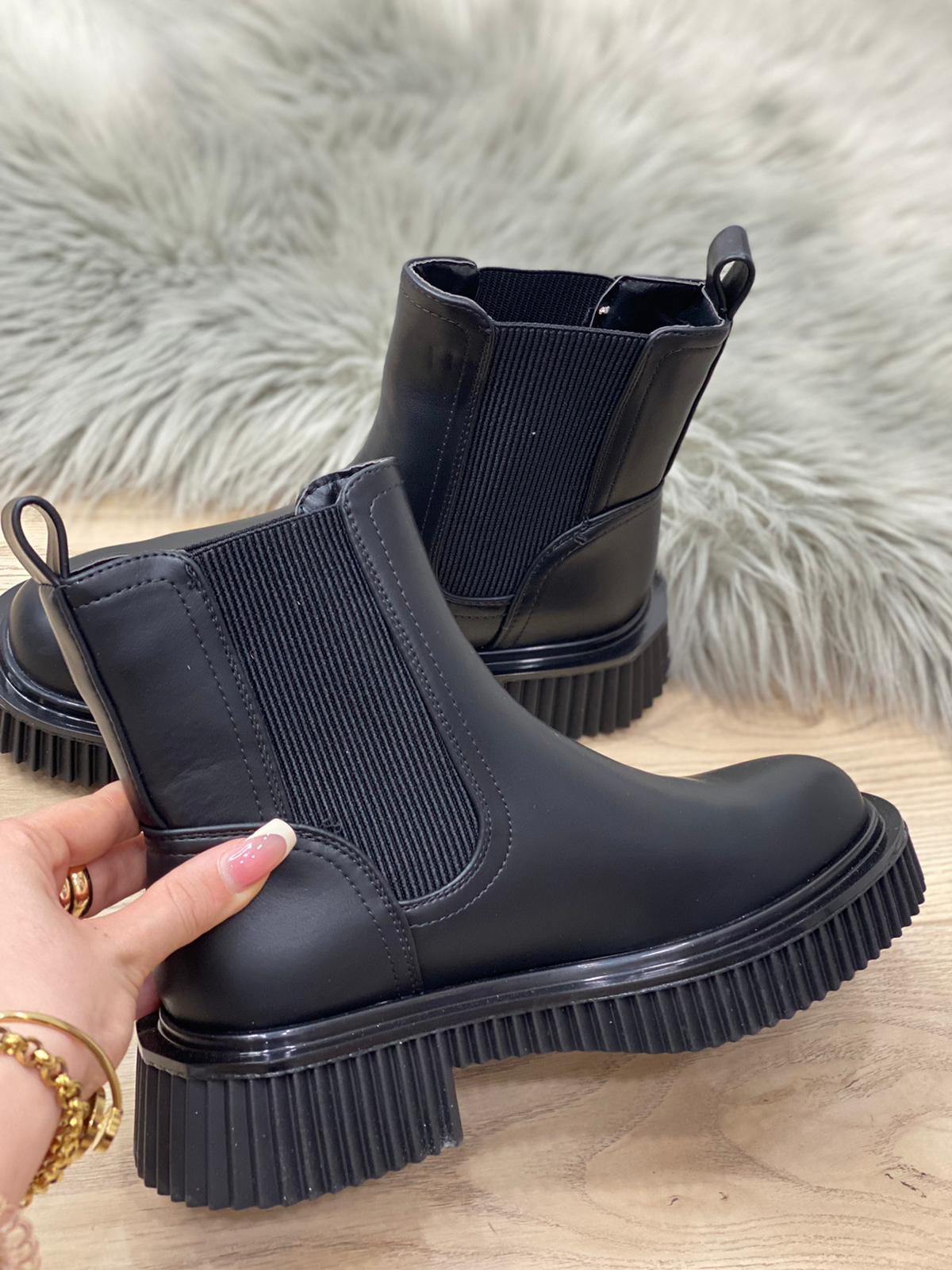 Stivaletto A9516 Nero