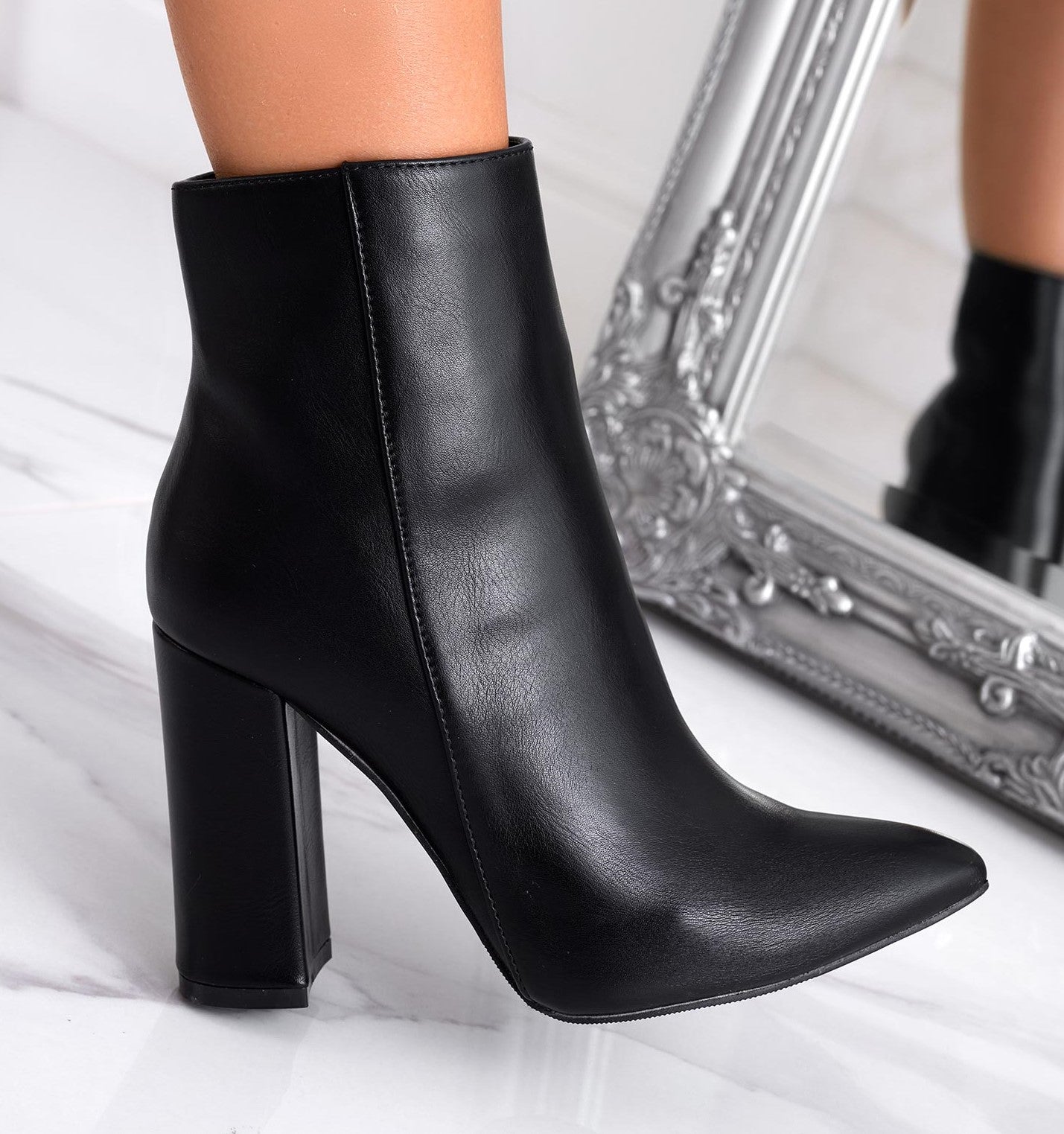 Stivaletto X8093 Nero