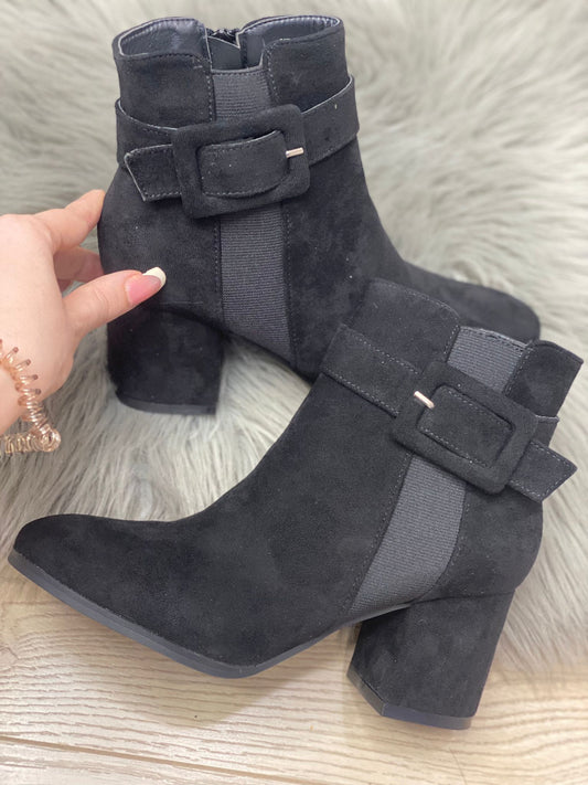 Stivaletto VB22520 Nero