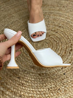 White H2079 sandal