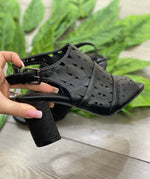 Black G0-63x sandal