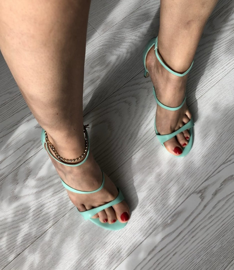 Green D2026 sandal