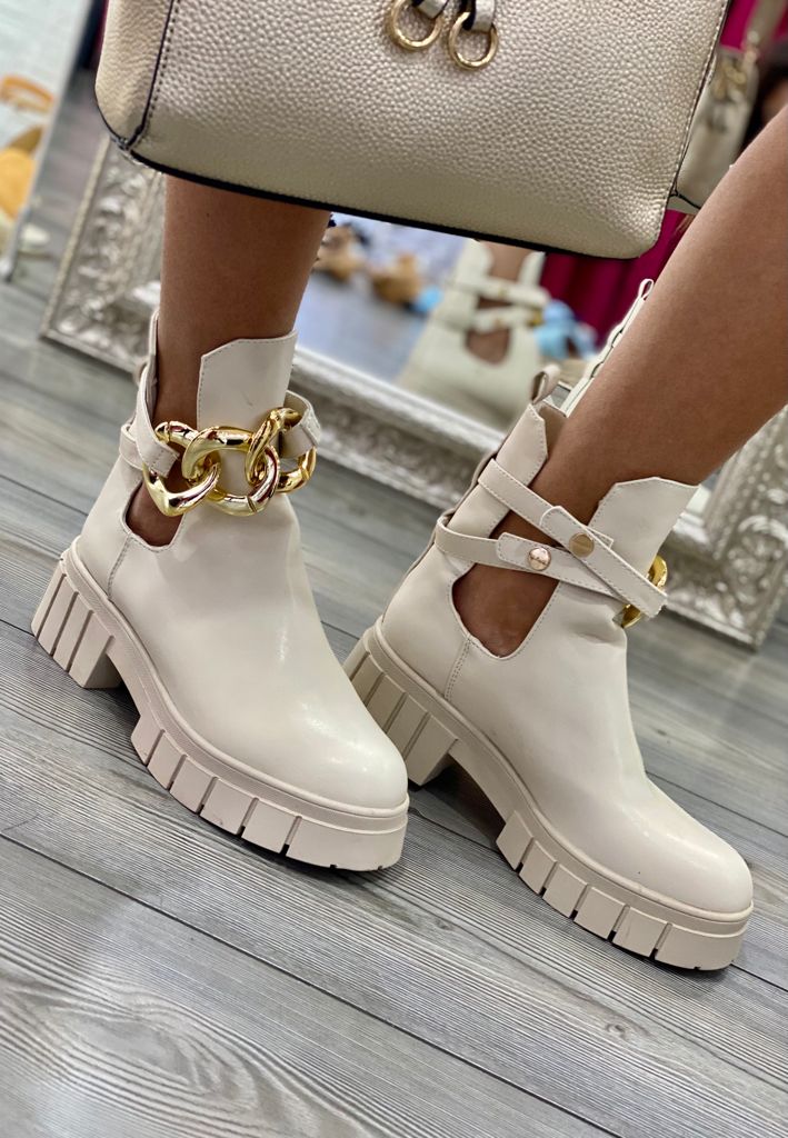 Beige ML179 ankle boots