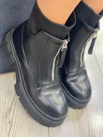 Black WS080 ankle boot