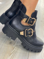 Black MS1062 ankle boot