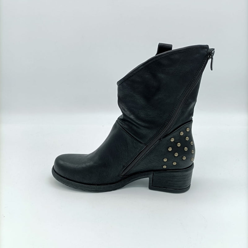 Black JH20-119 ankle boot