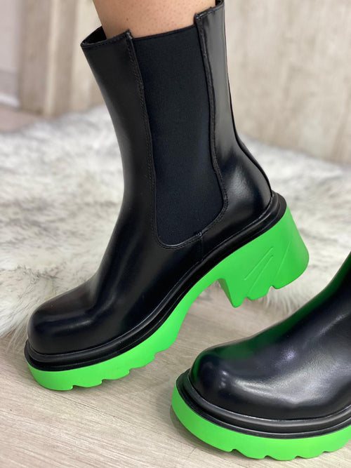 8818 black / green ankle boot