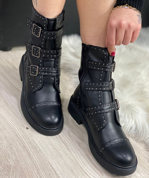 Black mp327-1 ankle boot