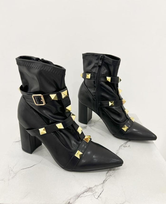 Stivaletto Y2044 Nero