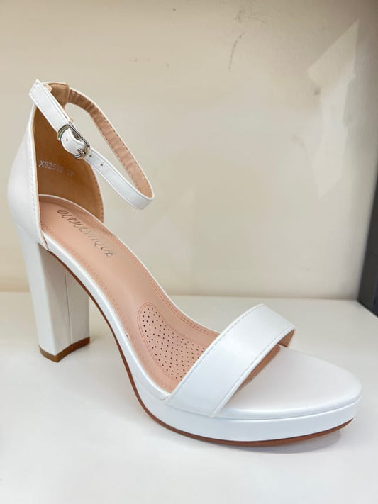 Sandalo X82548 Bianco