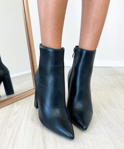 Stivaletto X8093 Nero