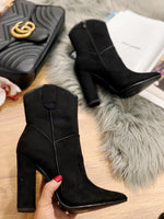 Black HH902 ankle boot