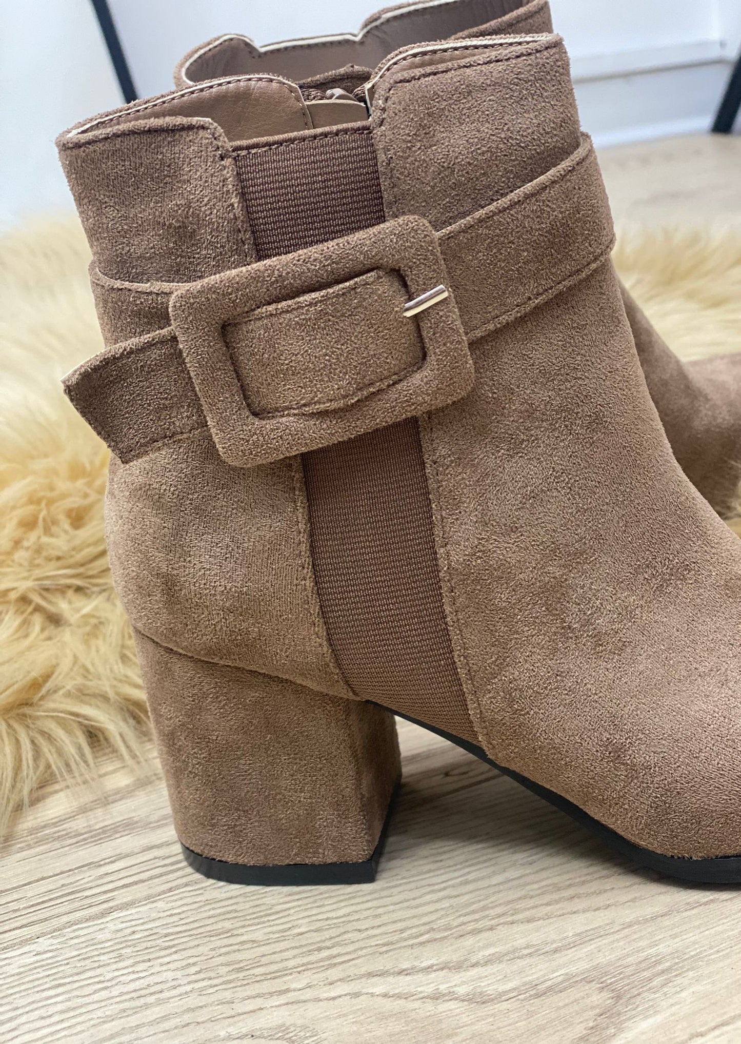 Stivaletto VB22520 Tortora