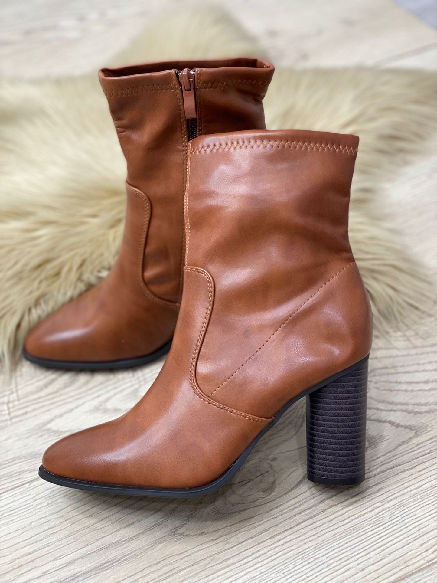 Stivaletto YL76 Camel